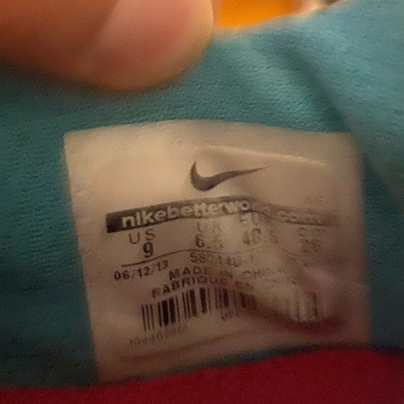 Nike womens running sneakers - Picture 4 of 4